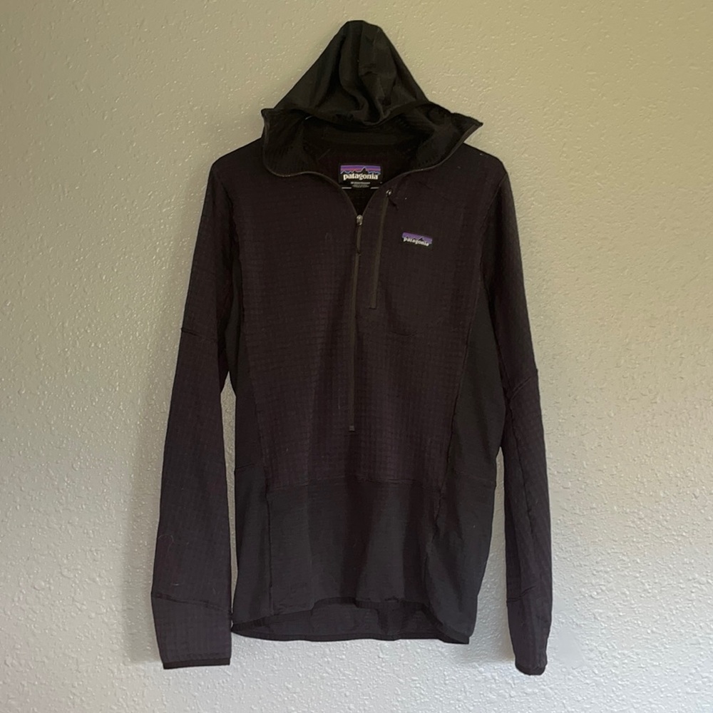 Patagonia Men’s Medium R Pullover Hoodie Zip